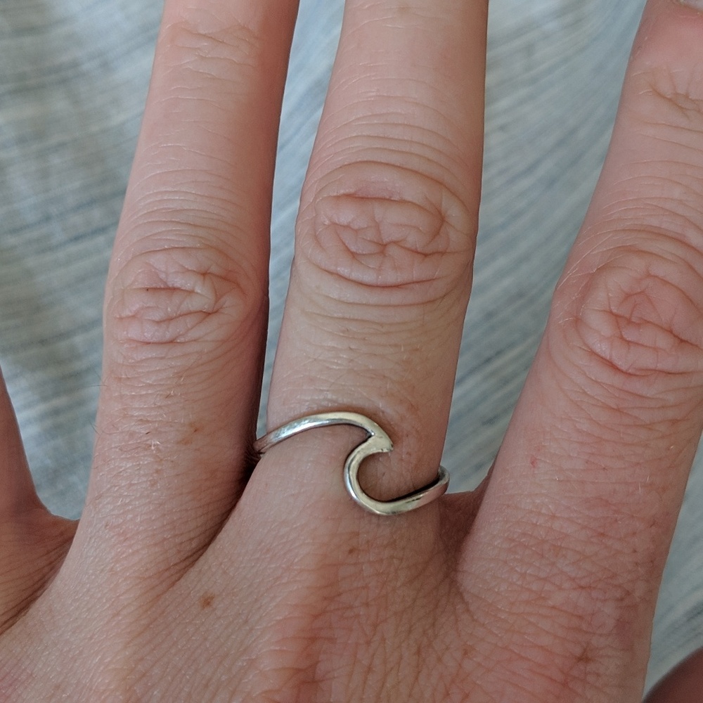 Pura Vida Wave ring